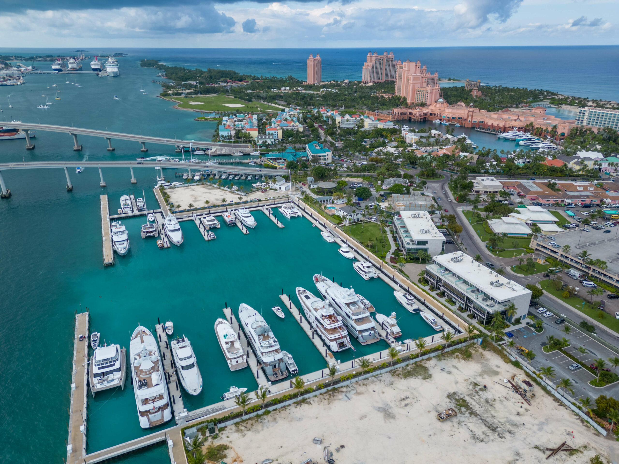 transient dock rentals in bahamas
